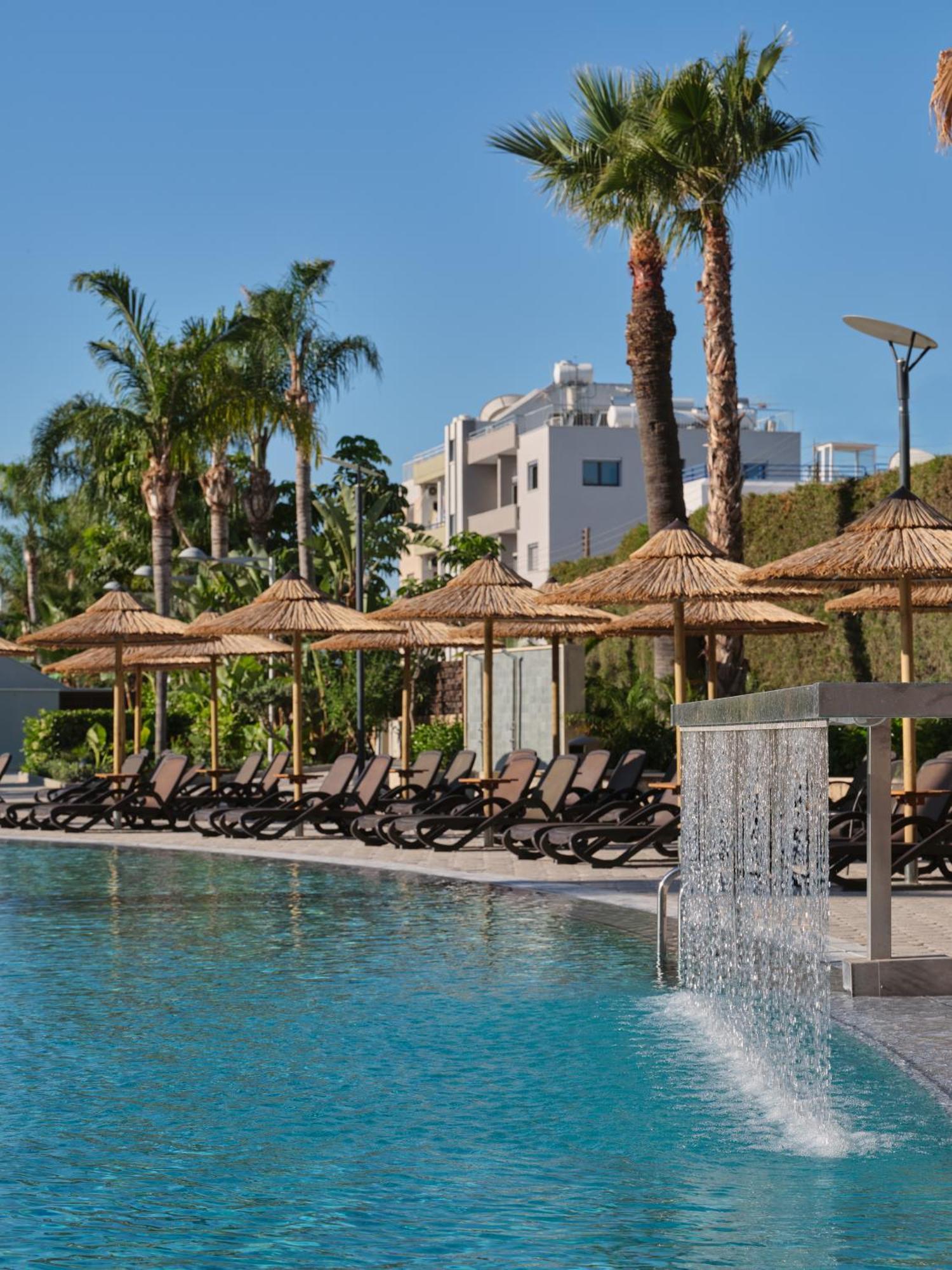 Atlantica Oasis Hotel Limassol Luaran gambar